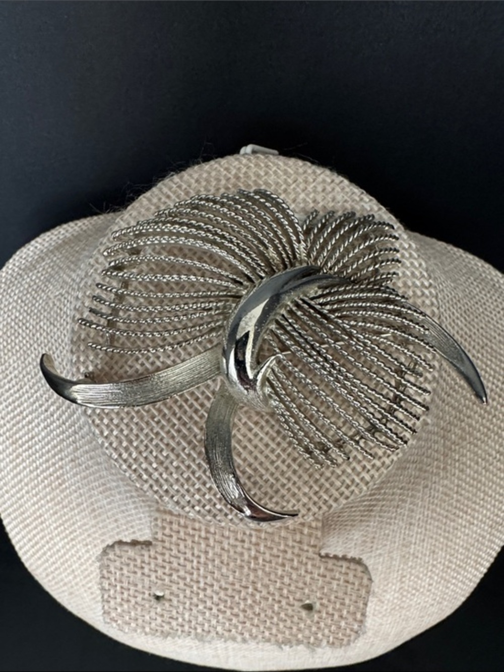 VTG Lisner Signed Silver Tone Ribbon Brooch Modernist Textured Knot Spray 1960s